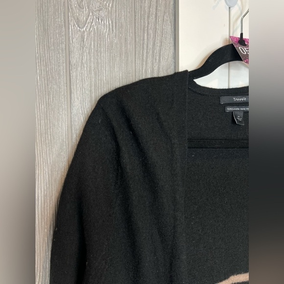 B13.05 Tahari 100% Extra Fine Merino Wool Camel Black Cardigan Sweater 2X - Picture 2 of 8